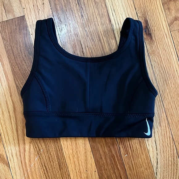 Girls XS Nike Sports Bra - Picture 1 of 2